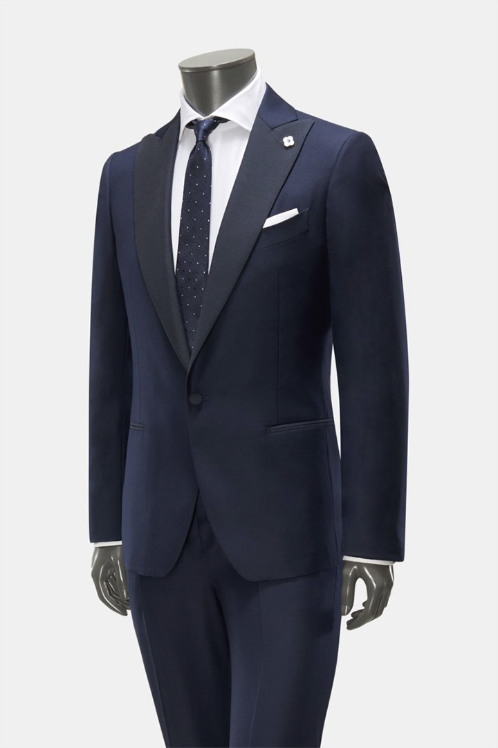Men's clothing